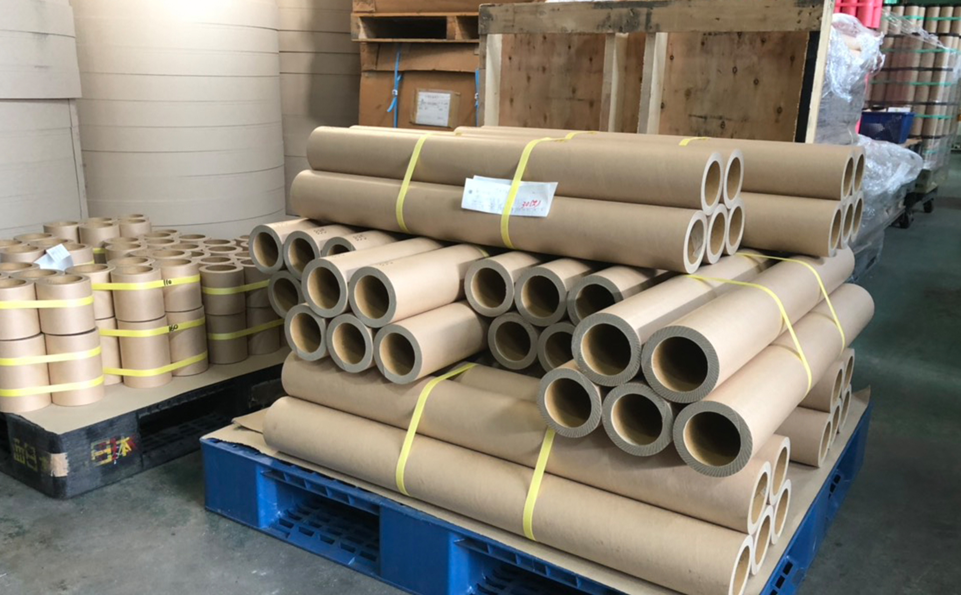 広島にある紙管工場です